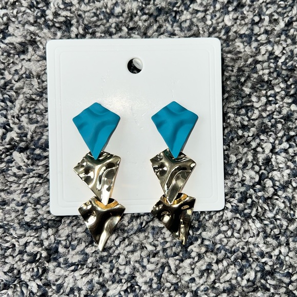 ~SOLD~ - Picture 3 of 5